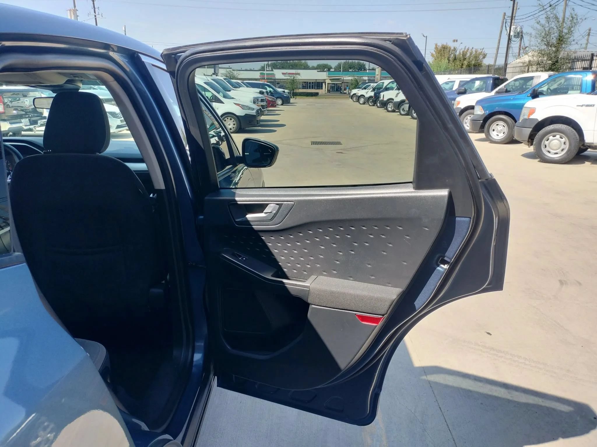 Used 2020 Ford Escape SE FWD image 34