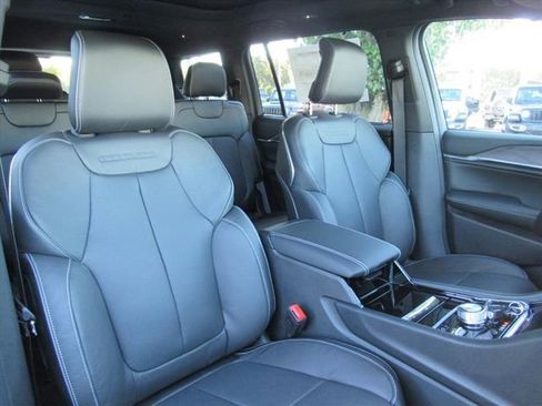 New 2025 Jeep Grand Cherokee L Overland w/ Advanced Protech Group III image 9