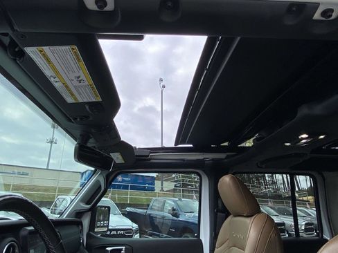 Certified 2023 Jeep Wrangler Sahara w/ Cold Weather Group image 25