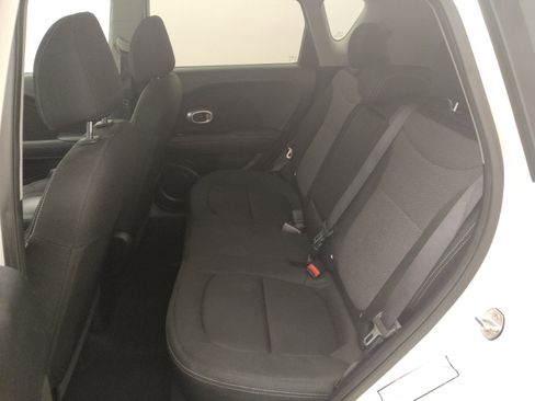 Used 2019 Kia Soul + FWD image 18