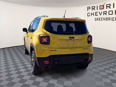 Used 2015 Jeep Renegade Trailhawk image 7