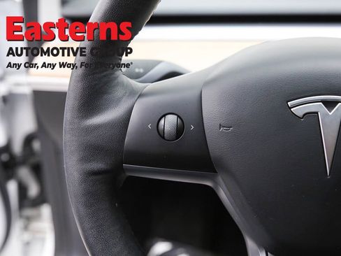 Used 2021 Tesla Model 3 Standard Range Plus image 15