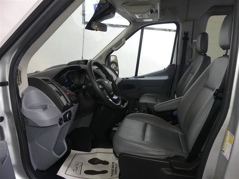 Used 2018 Ford Transit 350 XL image 18