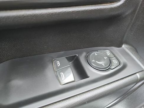 Used 2022 GMC Sierra 3500 Pro w/ Convenience Package image 11