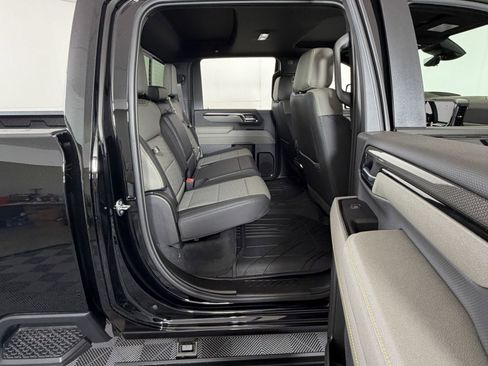 New 2026 Chevrolet Silverado 2500 ZR2 AWD/4WD image 5