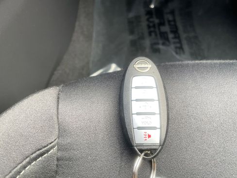 Used 2025 Nissan Altima 2.5 SV image 21