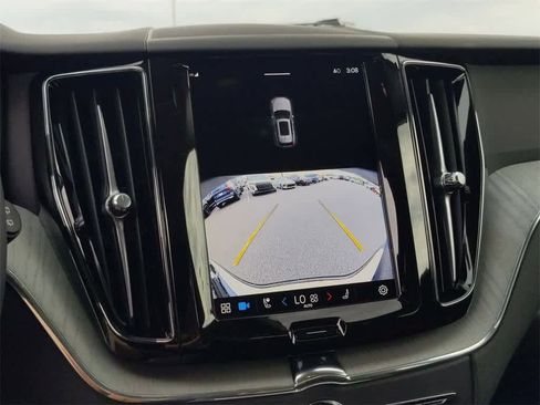 Used 2025 Volvo XC60 T8 Plus w/ Protection Package Premier image 22