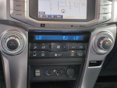 Used 2016 Toyota 4Runner Limited image 19