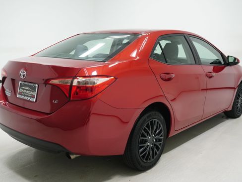 Used 2017 Toyota Corolla LE image 4