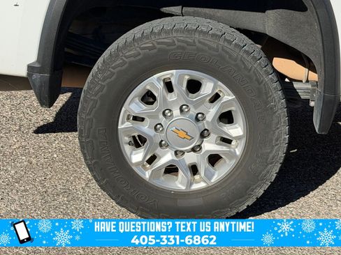 Used 2024 Chevrolet Silverado 2500 LTZ w/ LTZ Convenience Package image 14