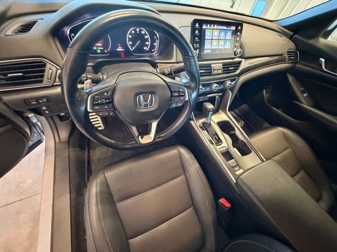 Used 2020 Honda Accord Sport image 9