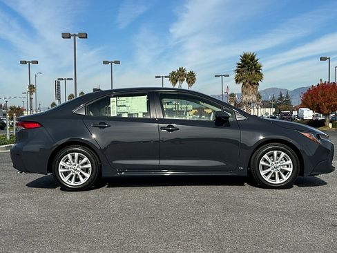New 2026 Toyota Corolla LE image 3
