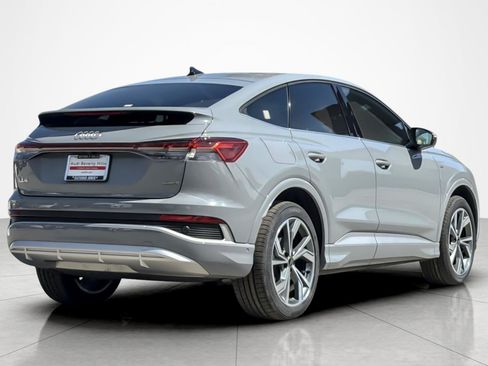 Certified 2023 Audi Q4 e-tron Prestige AWD/4WD image 5