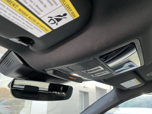 Used 2024 Jaguar F-PACE R-Dynamic S image 26