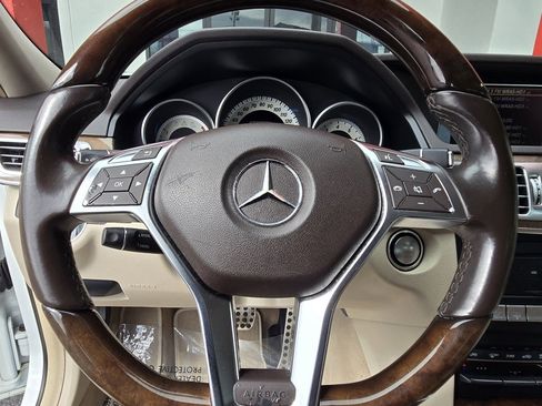 Used 2016 Mercedes-Benz E 350 Sedan image 28