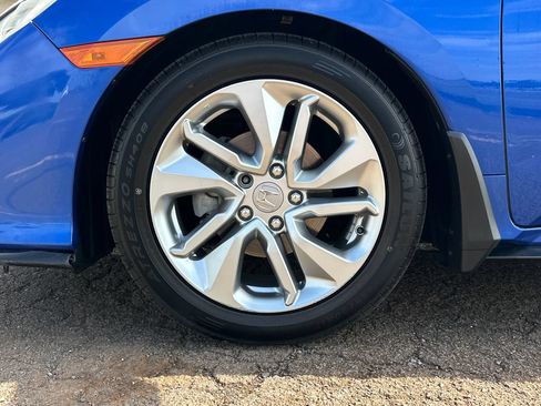 Used 2019 Honda Civic Sport image 11