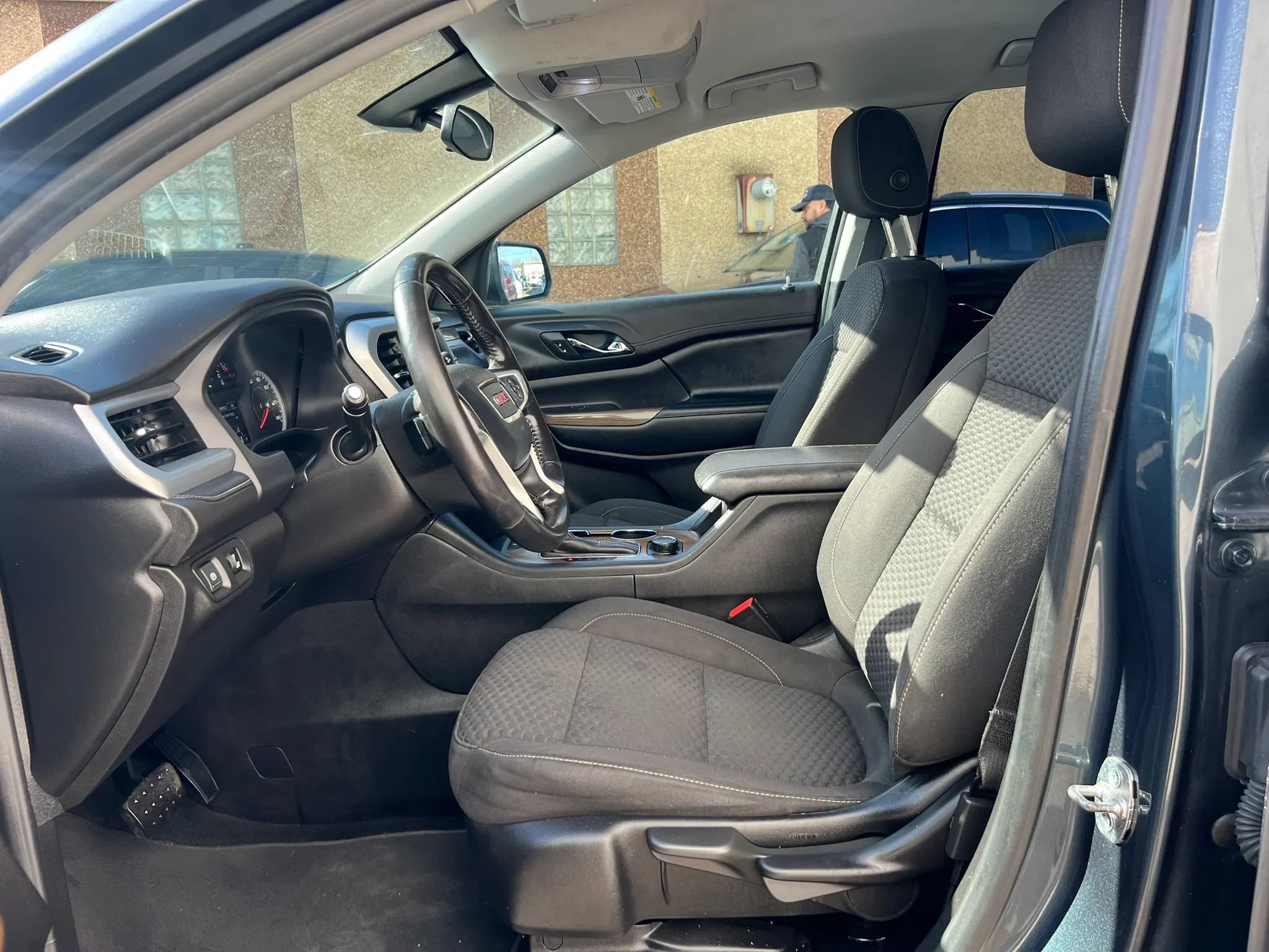 Used 2019 GMC Acadia SLE AWD/4WD image 28