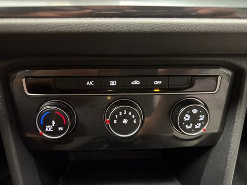 Used 2019 Volkswagen Tiguan S FWD image 22