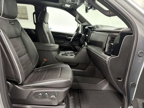 New 2026 GMC Sierra 2500 AT4X w/ LPO, Black Badging Package AWD/4WD image 19