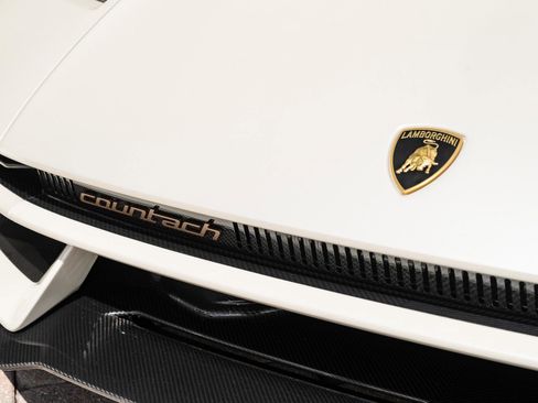 Used 2022 Lamborghini Aventador Countach image 42