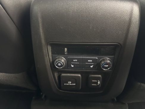 Used 2020 Buick Enclave Avenir w/ Avenir Technology Package image 19