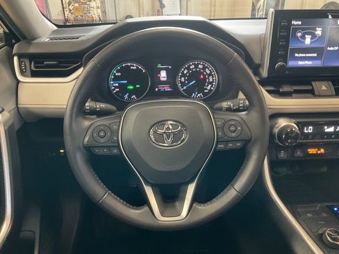 Certified 2021 Toyota RAV4 XLE w/ Convenience Package AWD/4WD image 26
