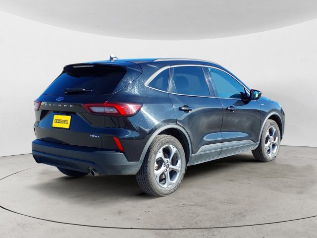 Used 2025 Ford Escape ST-Line Select AWD/4WD image 5