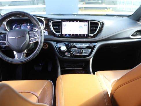 Used 2022 Chrysler Pacifica Pinnacle image 29