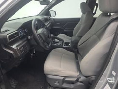 Certified 2025 Toyota Tacoma SR5 AWD/4WD image 7