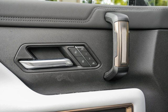 Used 2025 GMC Hummer EV 3X AWD/4WD image 53