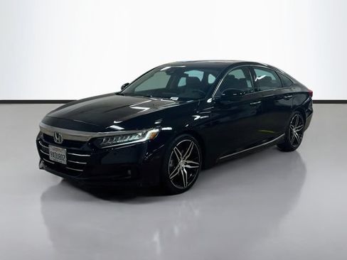 Used 2022 Honda Accord Touring image 3