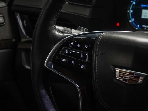 Used 2018 Cadillac Escalade ESV Platinum AWD/4WD image 16