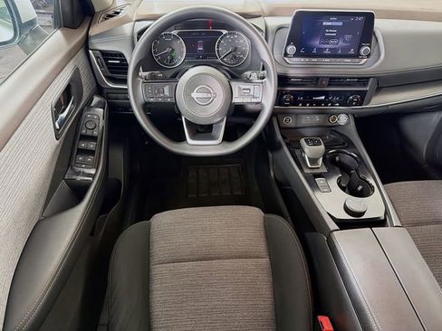 Certified 2023 Nissan Rogue SV image 22