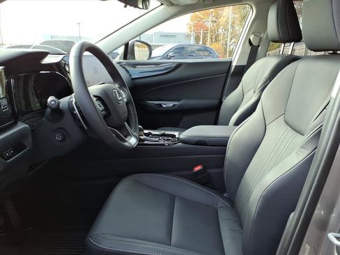 Used 2025 Lexus NX 350h AWD w/ Premium Package image 23