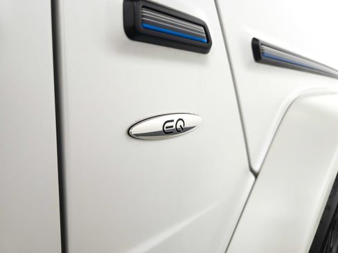 Used 2025 Mercedes-Benz G 580 w/ EQ Technology image 34