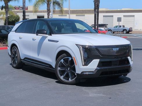 Used 2025 Cadillac Escalade IQ Sport 1 w/ Smart Trailering package AWD/4WD image 2