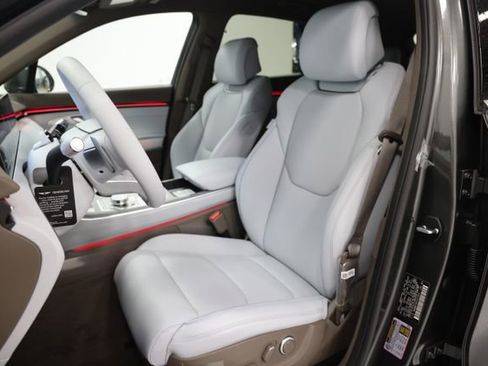 New 2026 Genesis GV70 2.5T Advanced w/ G1 Accessory Package image 20