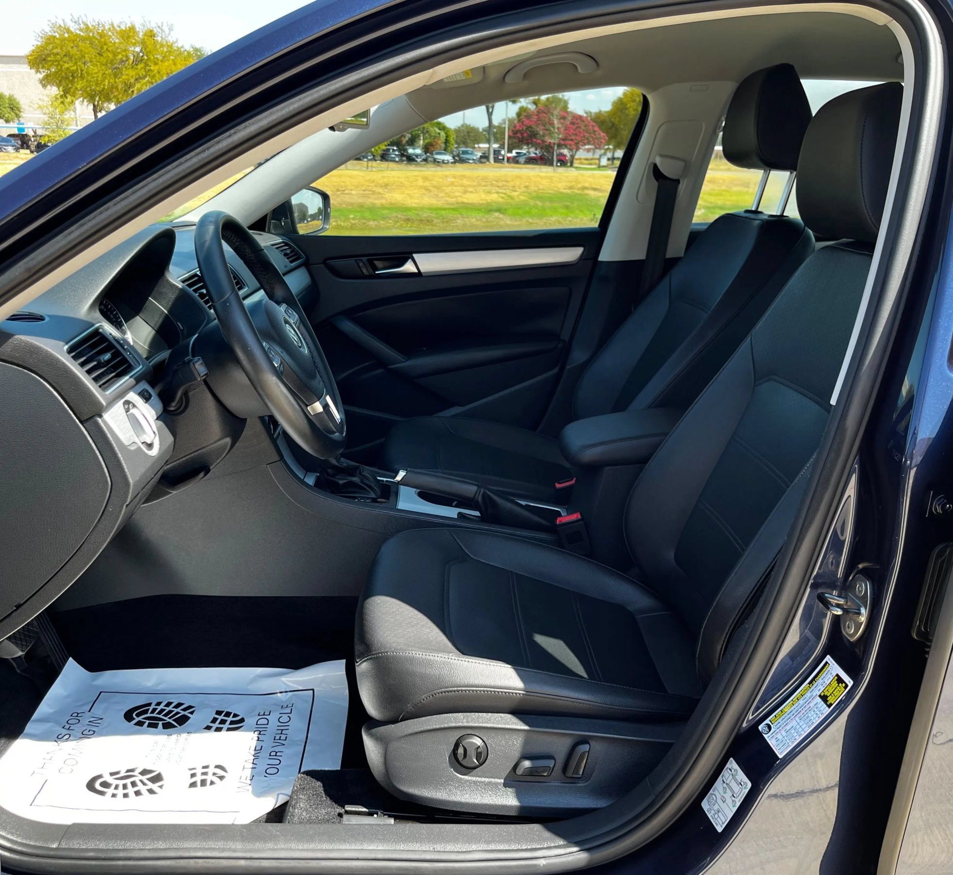 Used 2013 Volkswagen Passat 2.5 SE FWD image 21