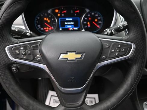 Used 2022 Chevrolet Equinox LS w/ LS Convenience Package AWD/4WD image 15
