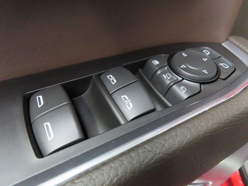 Used 2024 GMC Sierra 2500 Denali image 77