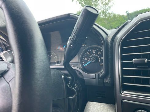 Used 2020 Ford F150 XLT w/ Equipment Group 302A Luxury AWD/4WD image 24