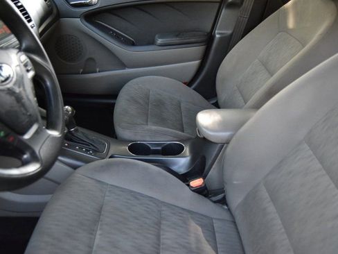Used 2015 Kia Forte LX image 32