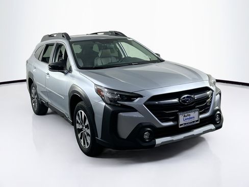 Used 2024 Subaru Outback Limited XT image 3