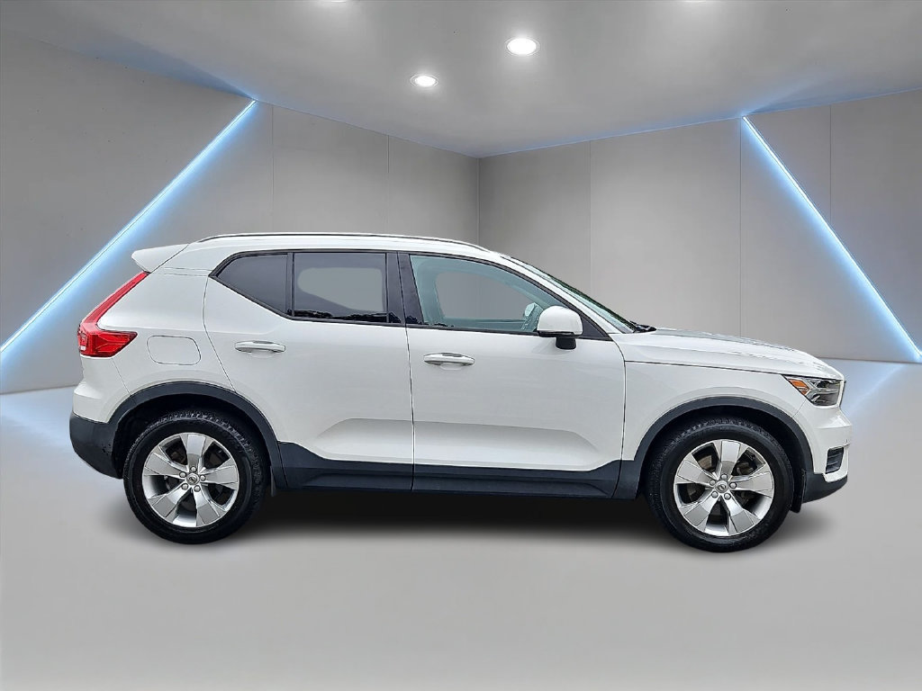 Used 2020 Volvo XC40 T5 Momentum AWD/4WD image 4