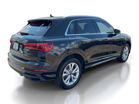 New 2025 Audi Q3 2.0T Premium image 9