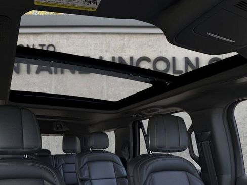 New 2026 Lincoln Navigator Reserve w/ Jet Appearance Package AWD/4WD image 21