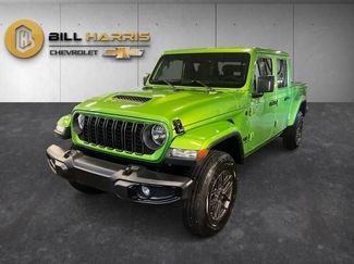 Used 2025 Jeep Gladiator Sport AWD/4WD video 1