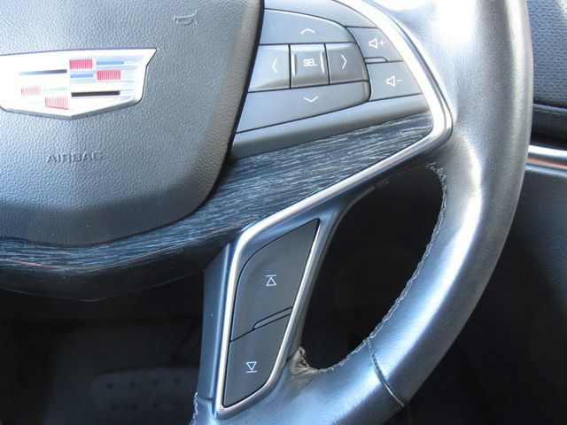 Used 2022 Cadillac XT5 Premium Luxury AWD/4WD image 27