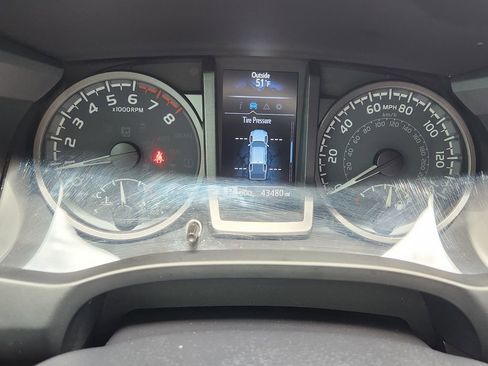 Used 2023 Toyota Tacoma TRD Off-Road w/ Black Out Package (TMS) AWD/4WD image 7