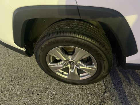 Used 2025 Toyota RAV4 XLE image 14